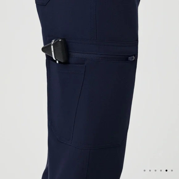 Figs Yola Skinny Scrub Pants - Picture 4 of 9